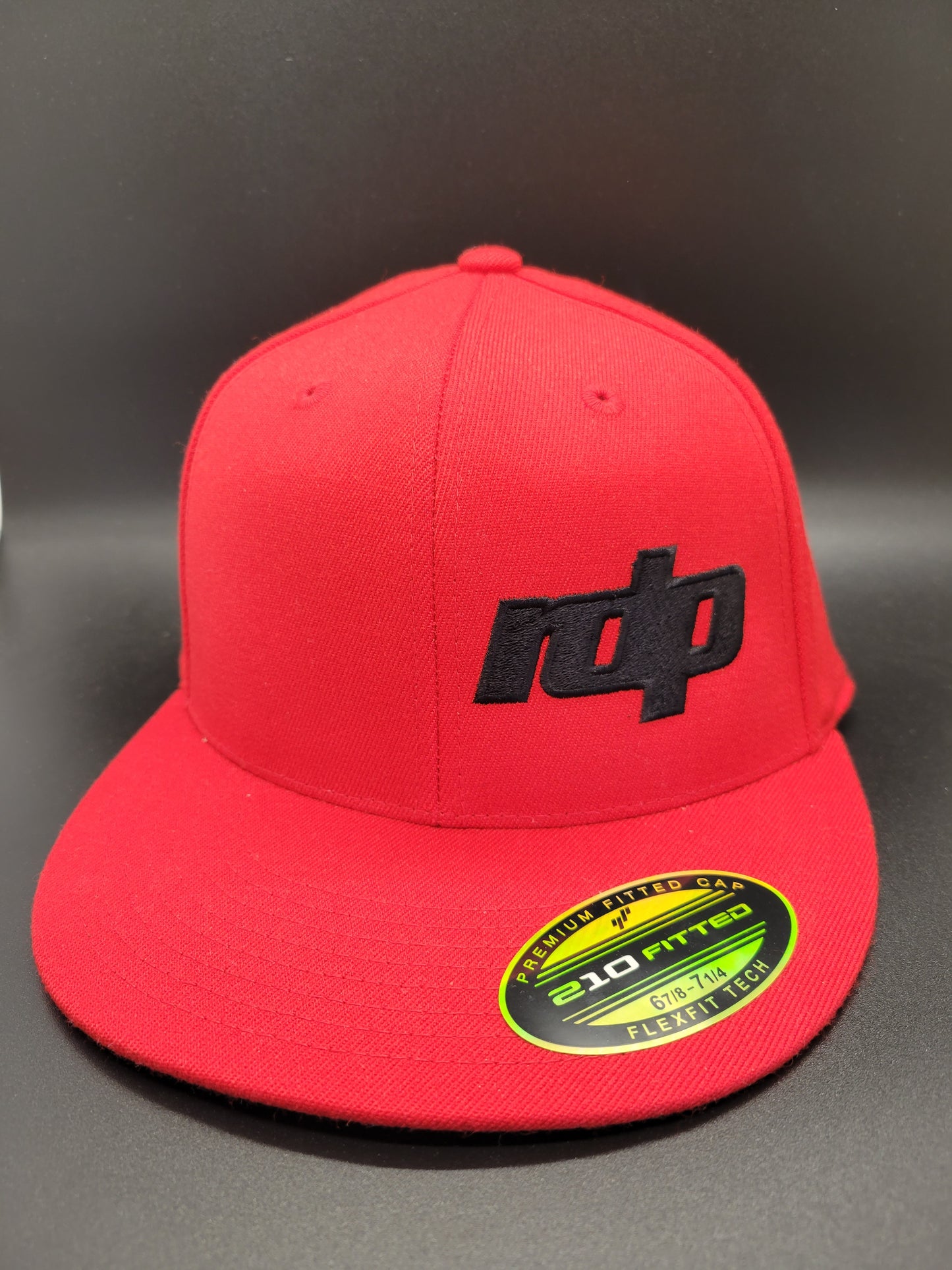 210 Fitted-Red (L/XL) (7 1/4 -7 5/8)