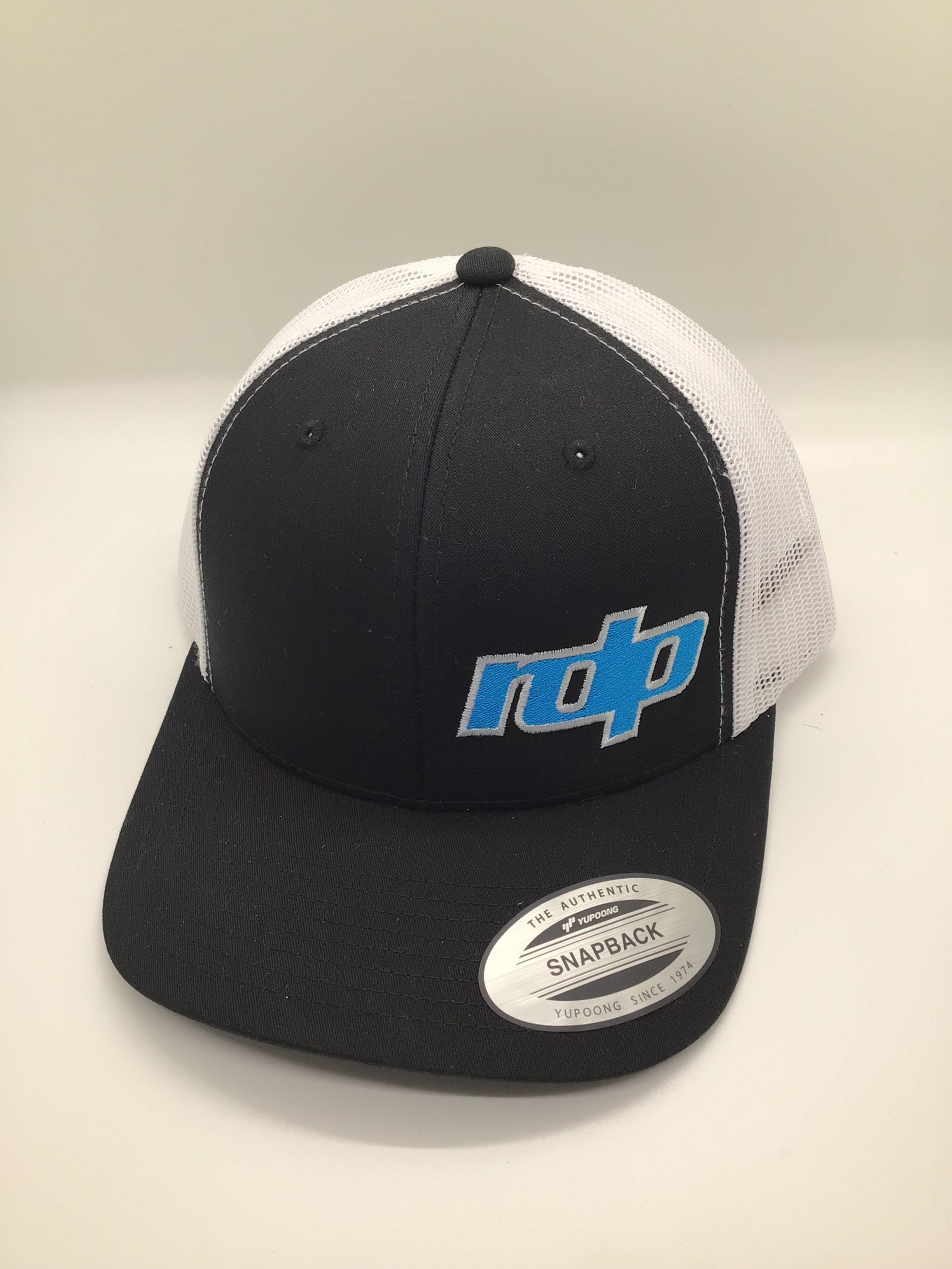 Authentic Snapback - Black/White Mesh