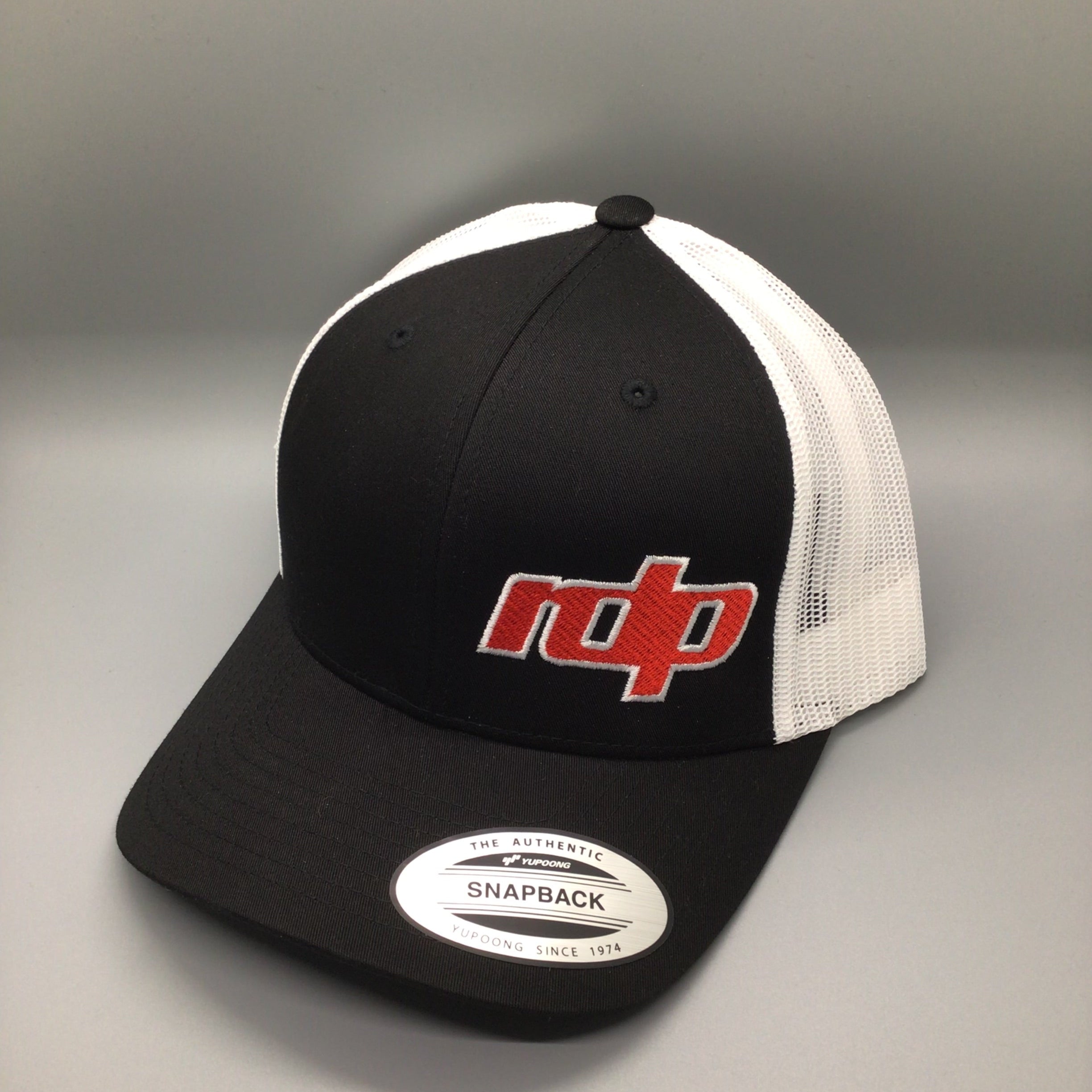 Authentic Snapback - Black/White Mesh