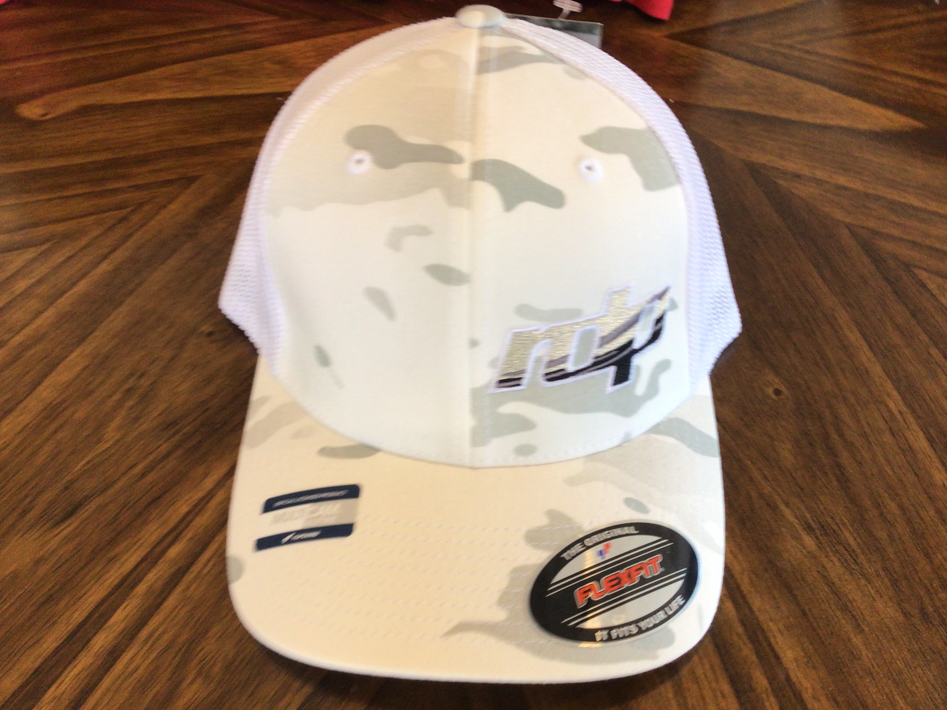 Authentic Snapback MultiCam Alpine- White Camo